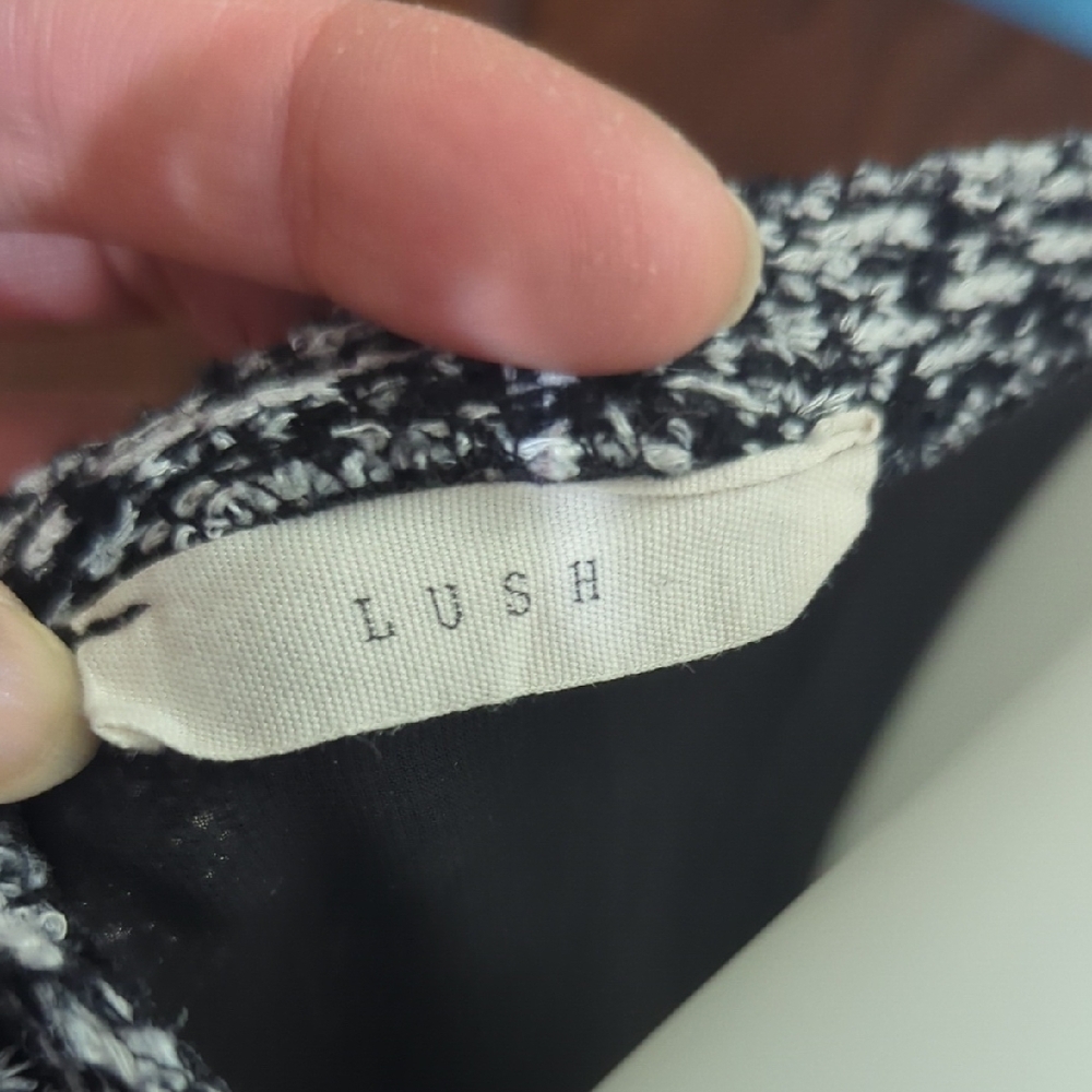 Size S Lush Black and White Long Sleeve Knit Top - Picture 4 of 15
